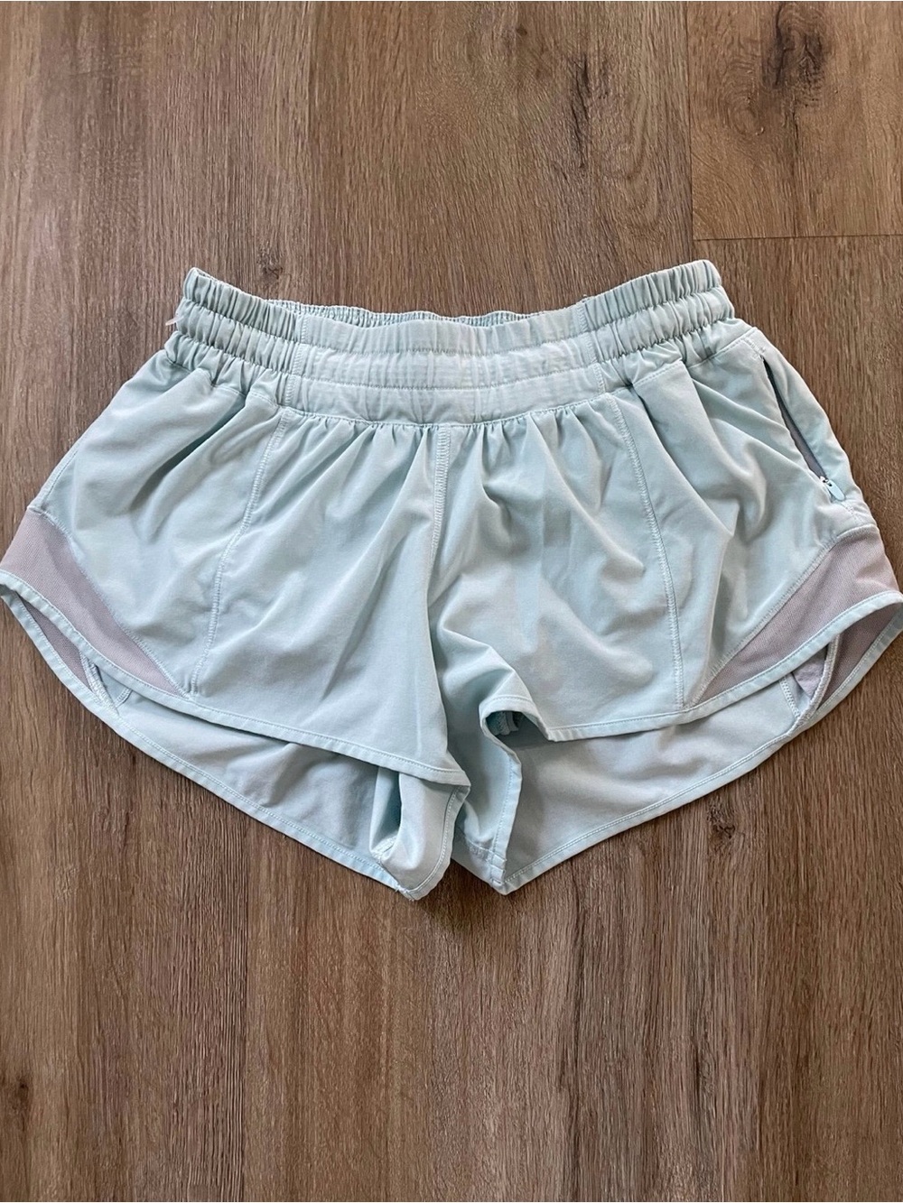 Lululemon short bundle size 4